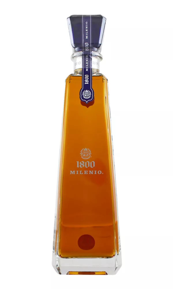TOP45148.webp 1800 Milenio Extra Anejo