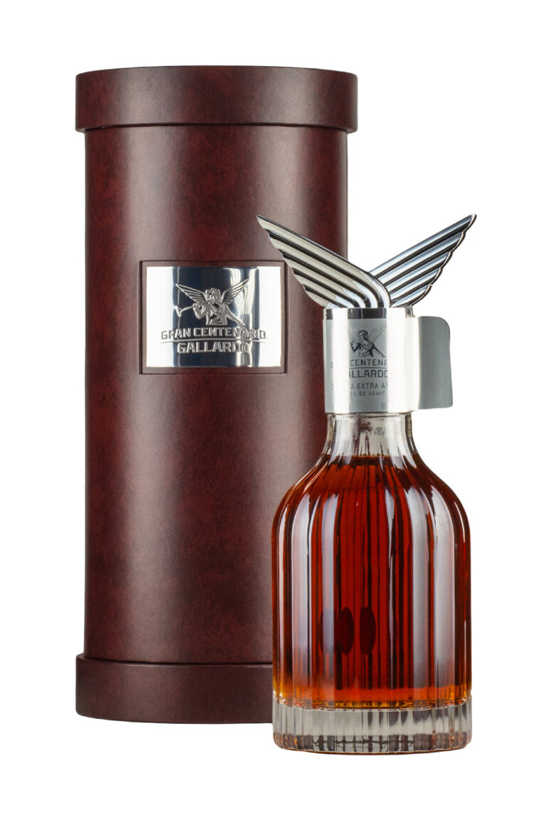 Gran Centenario Gallardo Extra Anejo